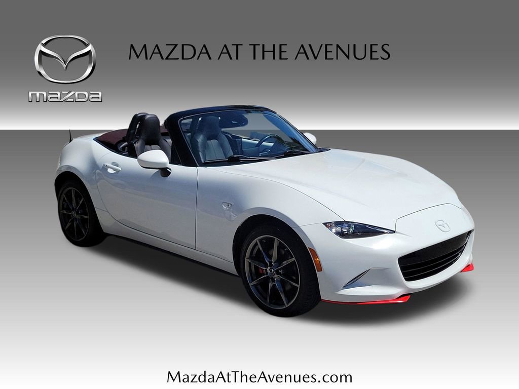 Used 2018 MAZDA MX-5 Miata Grand Touring image 3