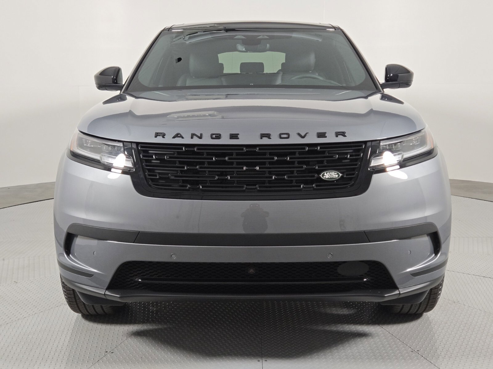 New 2026 Land Rover Range Rover Velar S image 8