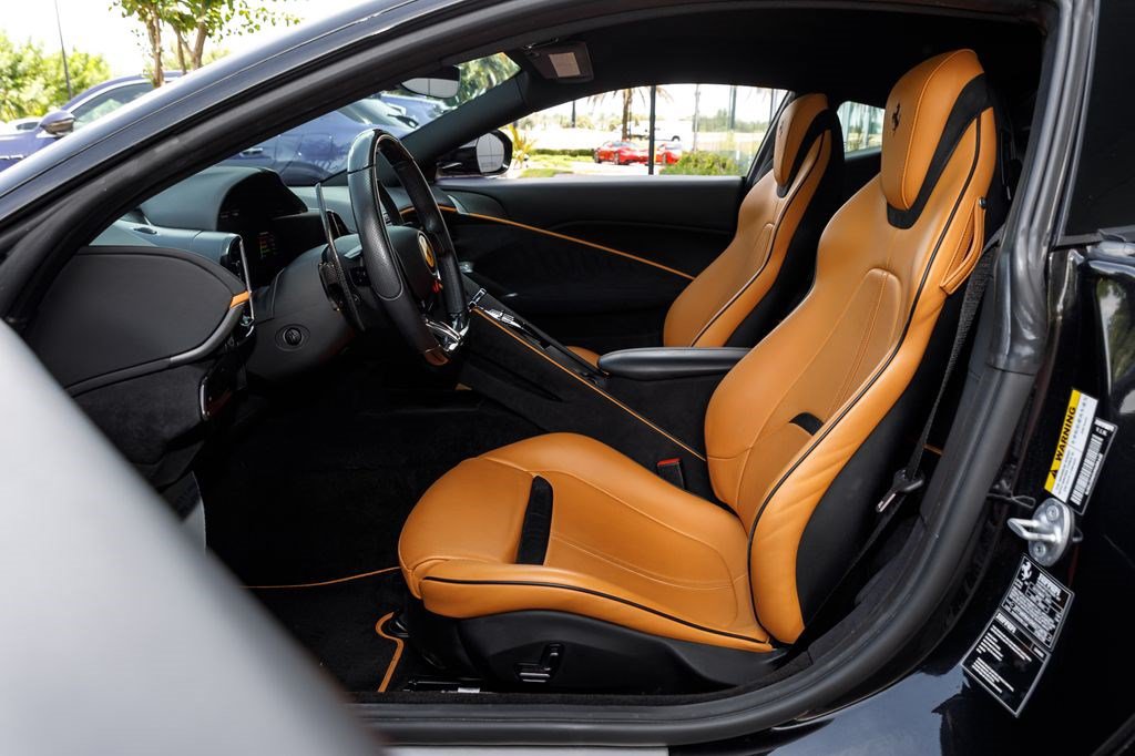 Used 2022 Ferrari Roma RWD image 23