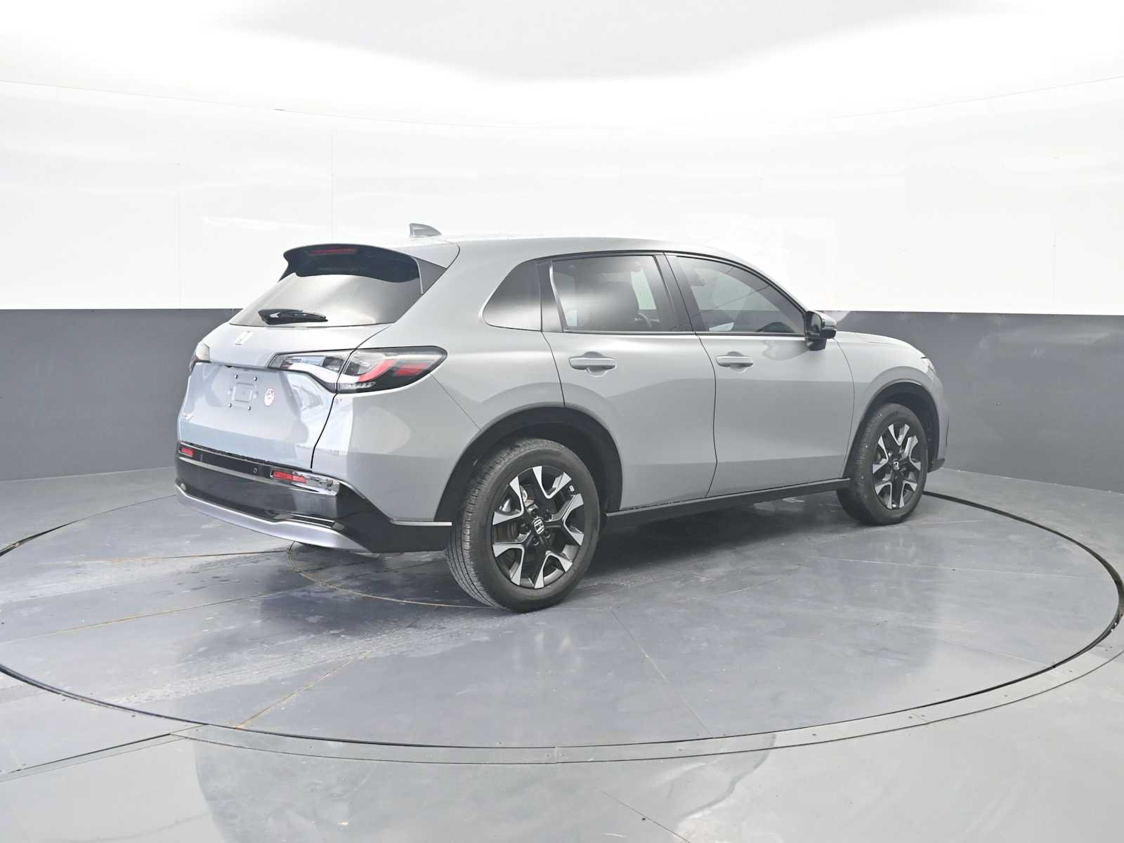 Used 2026 Honda HR-V EX-L image 8