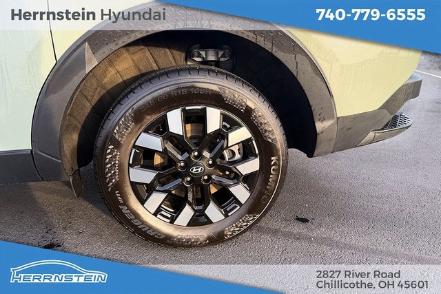 Certified 2025 Hyundai Santa Cruz SE image 20