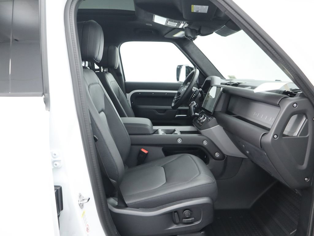 New 2026 Land Rover Defender 110 V8 image 21