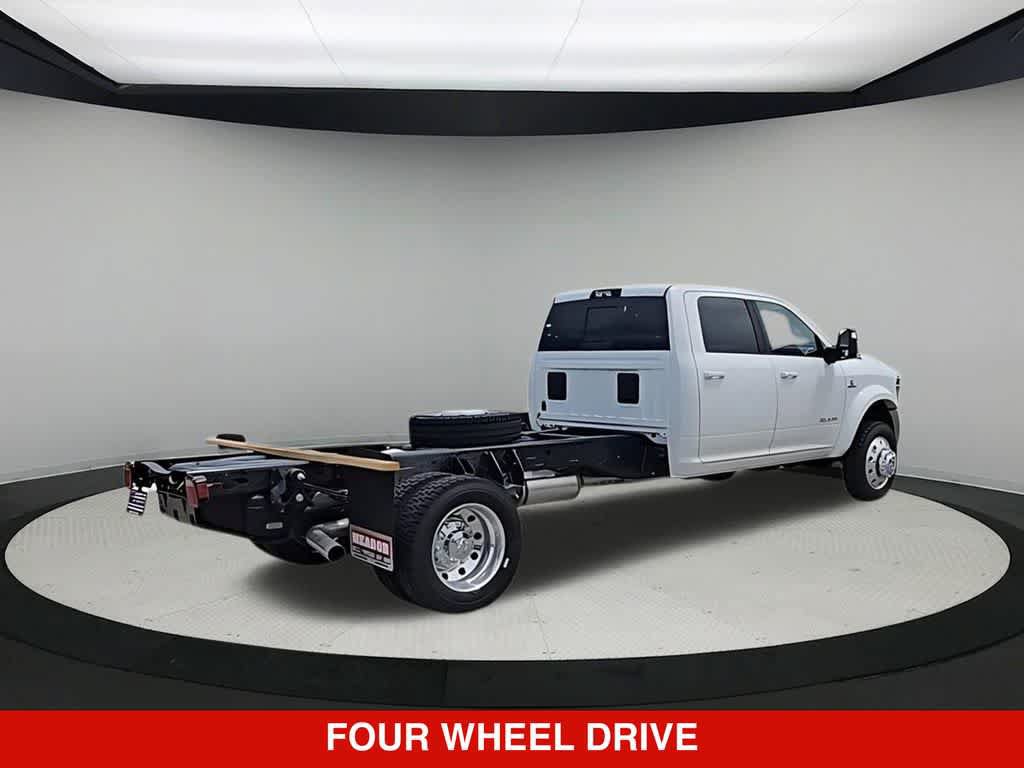 New 2026 RAM 4500 4x4 Crew Cab DRW w/ Laramie Trim Package image 10