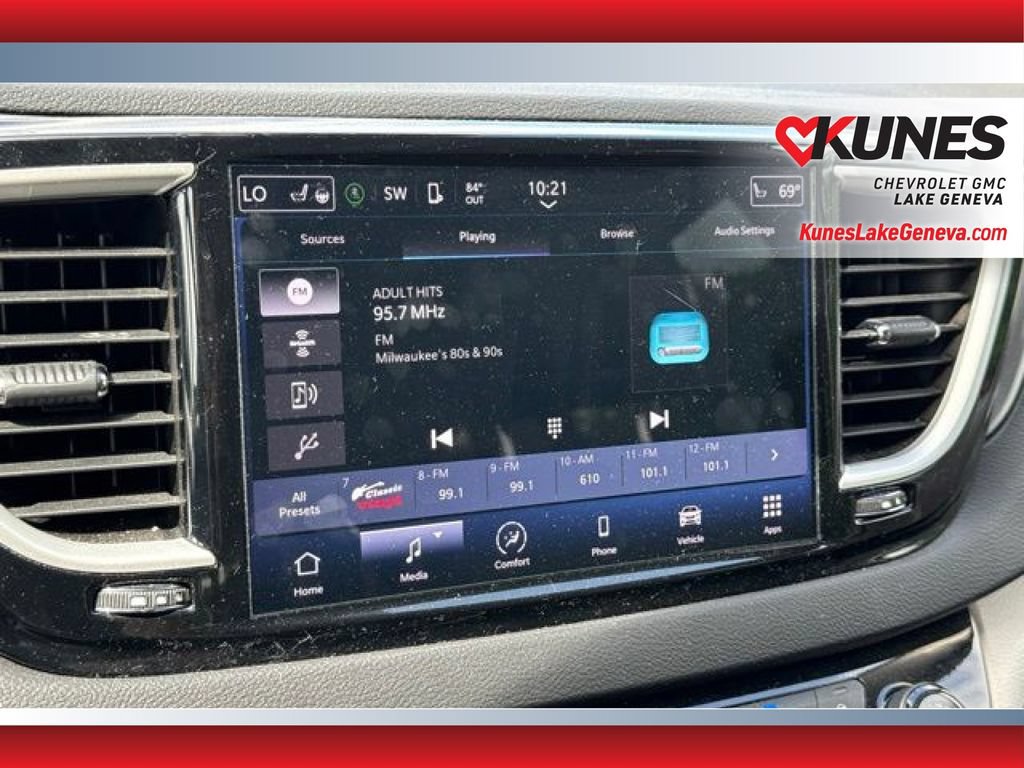 Used 2024 Chrysler Pacifica Touring-L FWD image 20