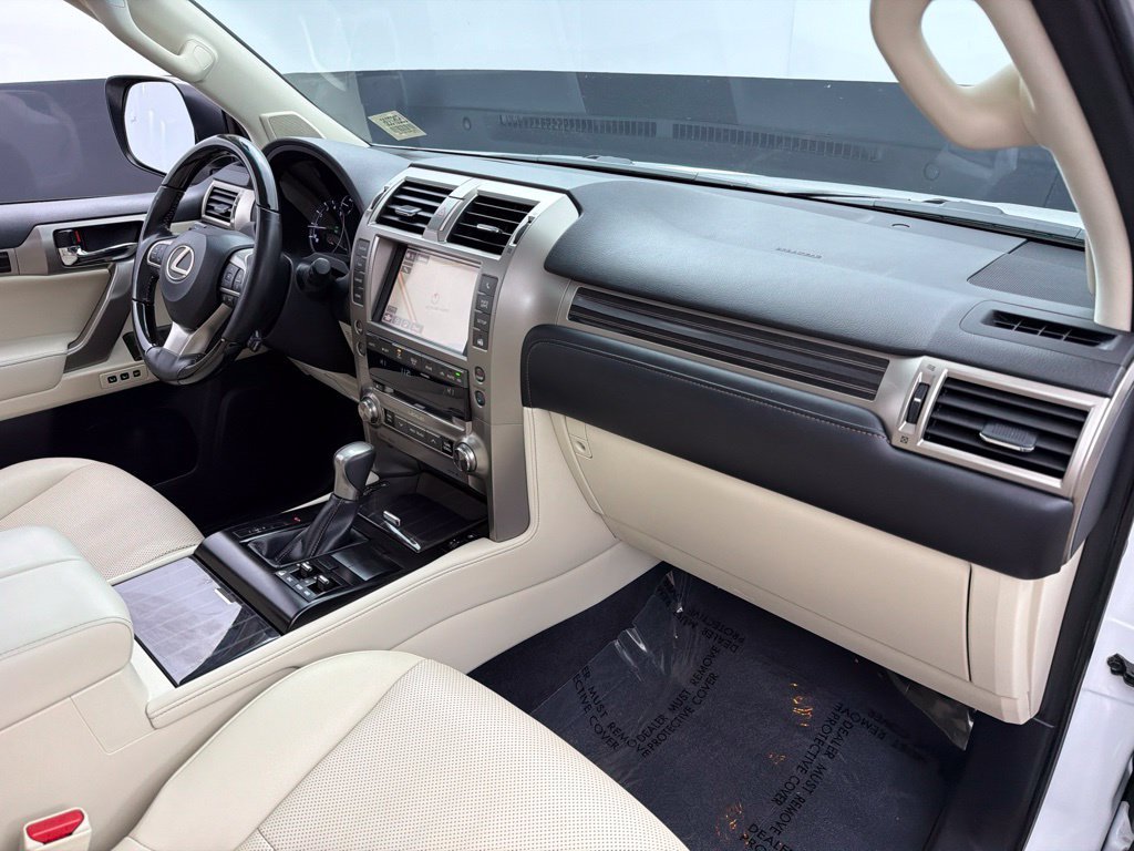 Used 2020 Lexus GX 460 Premium w/ Premium Package AWD/4WD image 30