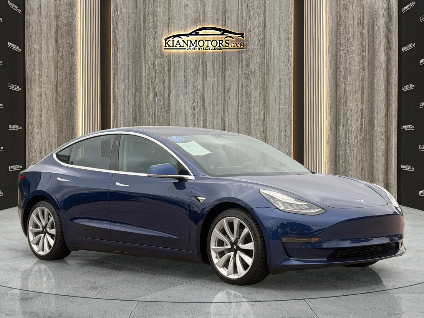 Used 2019 Tesla Model 3 Long Range image 1