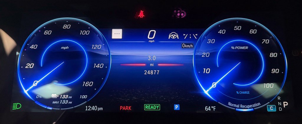 Used 2022 Mercedes-Benz EQS 580 4MATIC Sedan w/ Exclusive Trim Package image 16