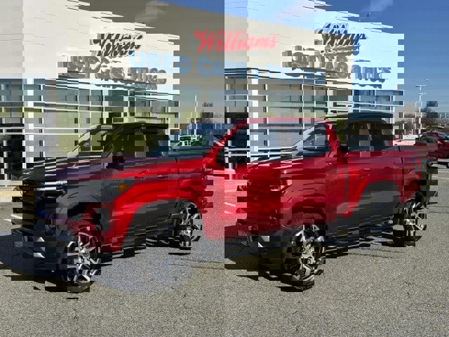 Certified 2024 Chevrolet Colorado Z71 w/ Z71 Convenience Package 2