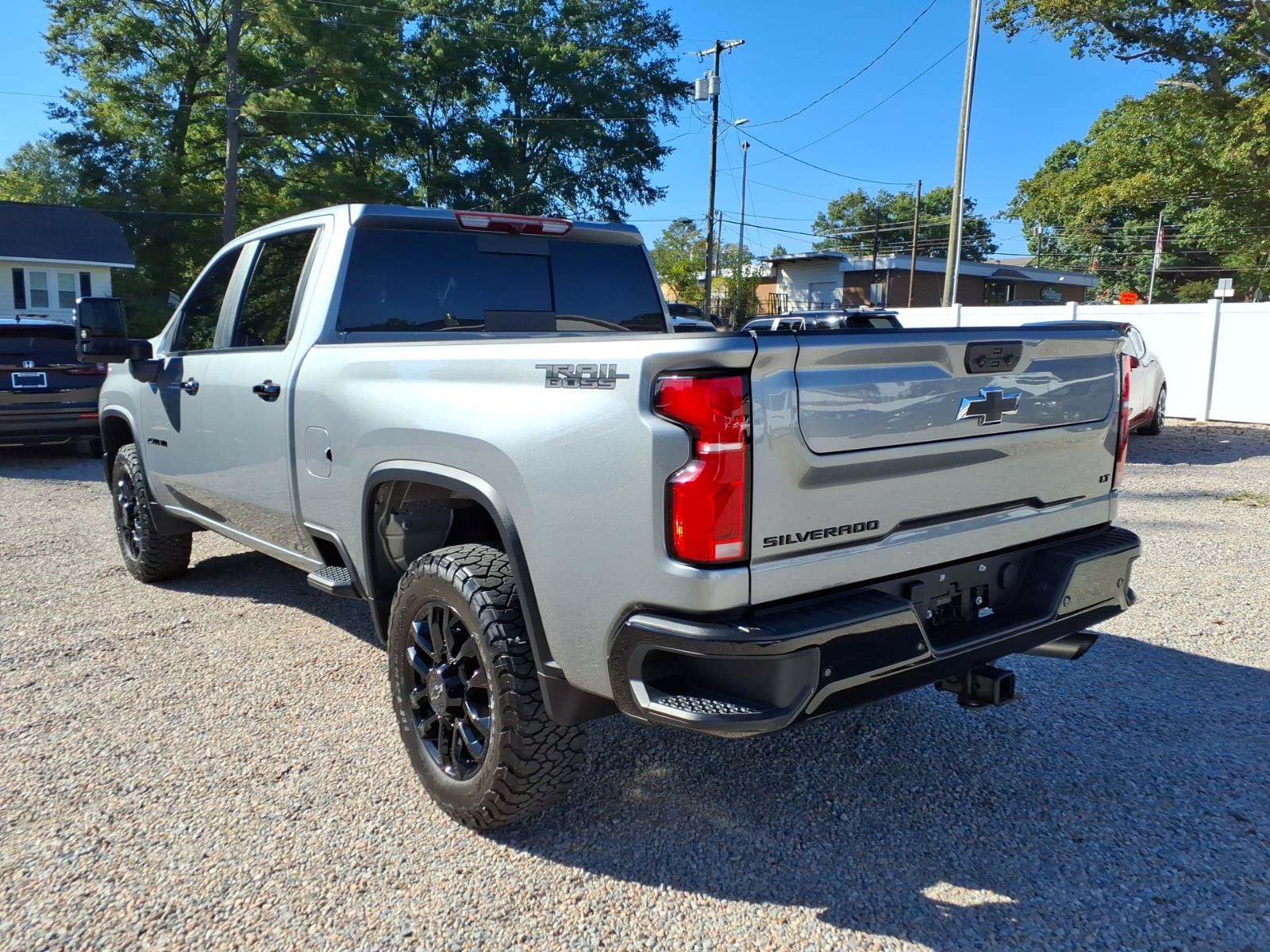 Used 2026 Chevrolet Silverado 2500 LT w/ Trail Boss Package AWD/4WD image 5