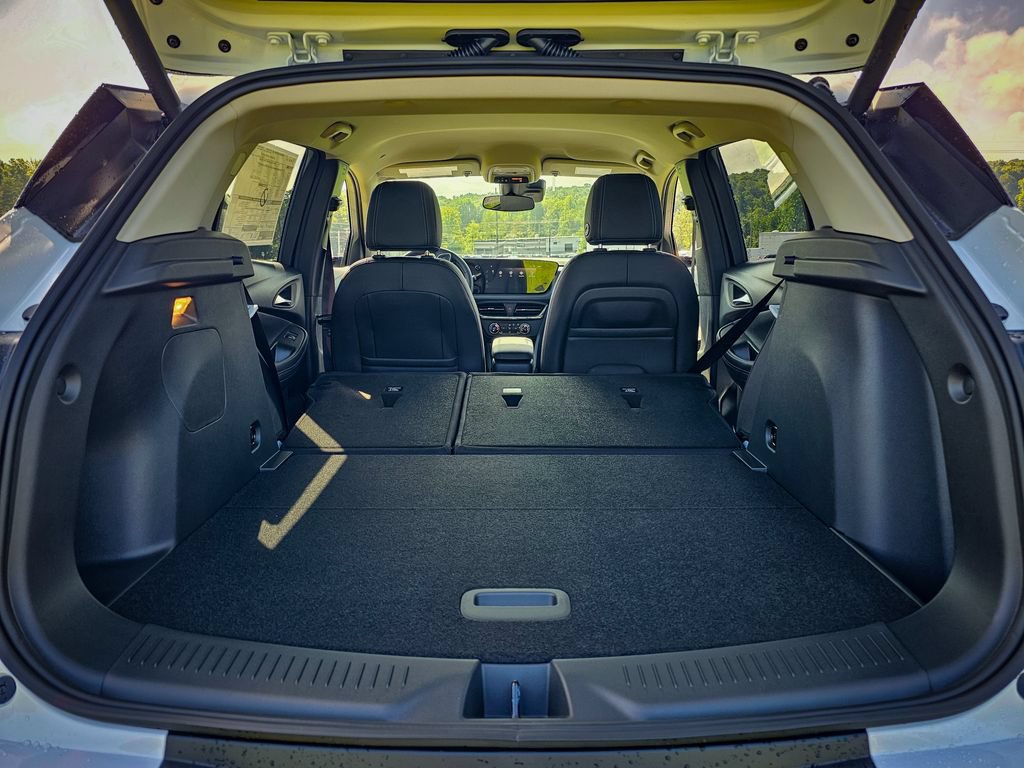 New 2026 Buick Encore GX Preferred w/ Comfort Package AWD/4WD image 33
