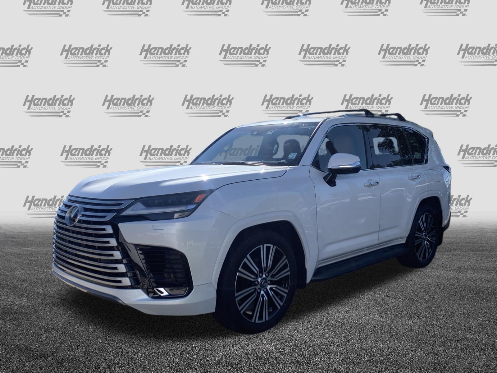 Used 2023 Lexus LX 600 4WD w/ Luxury Package image 5