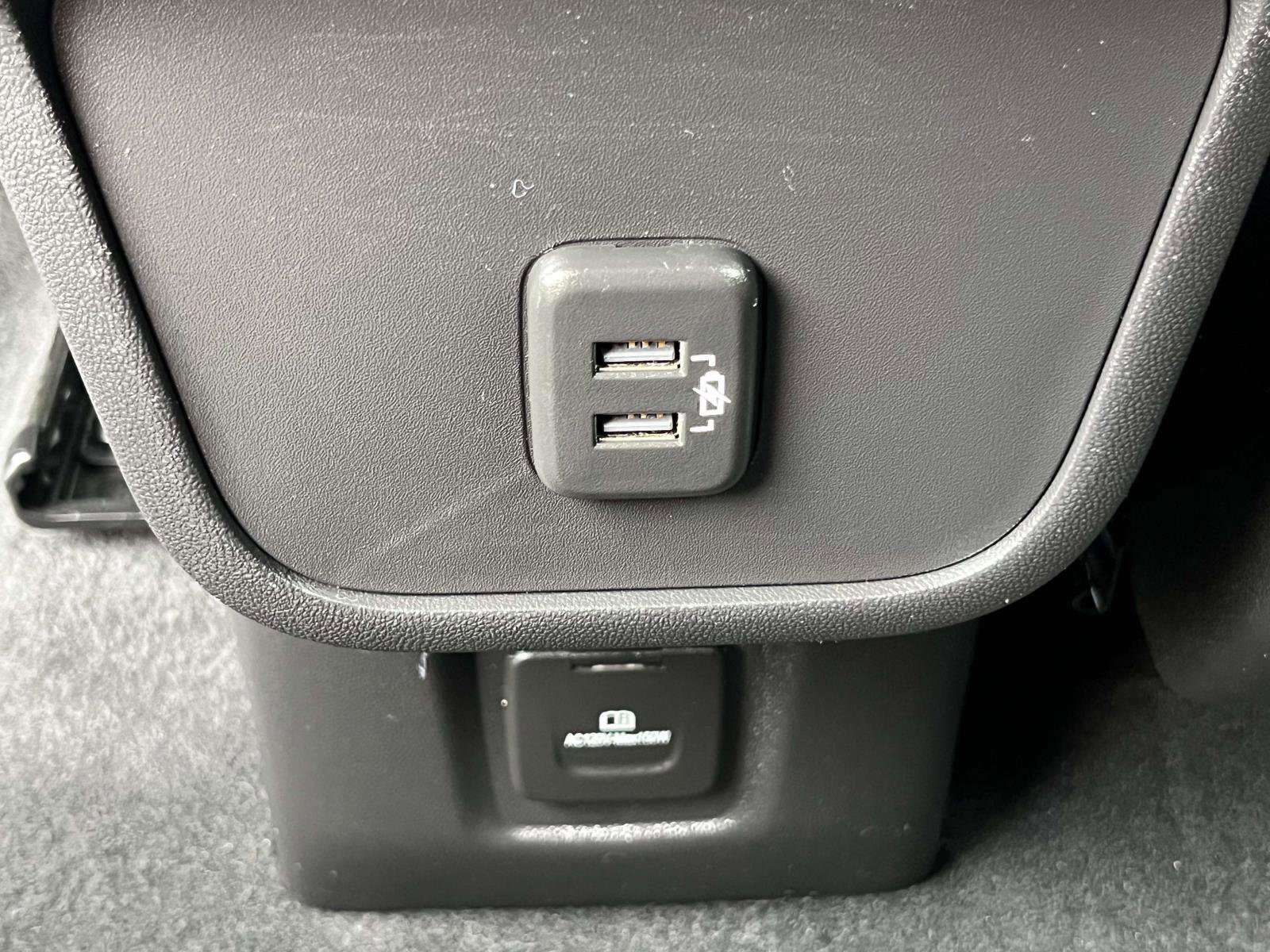 Used 2020 GMC Terrain SLE w/ Driver Convenience Package FWD image 9