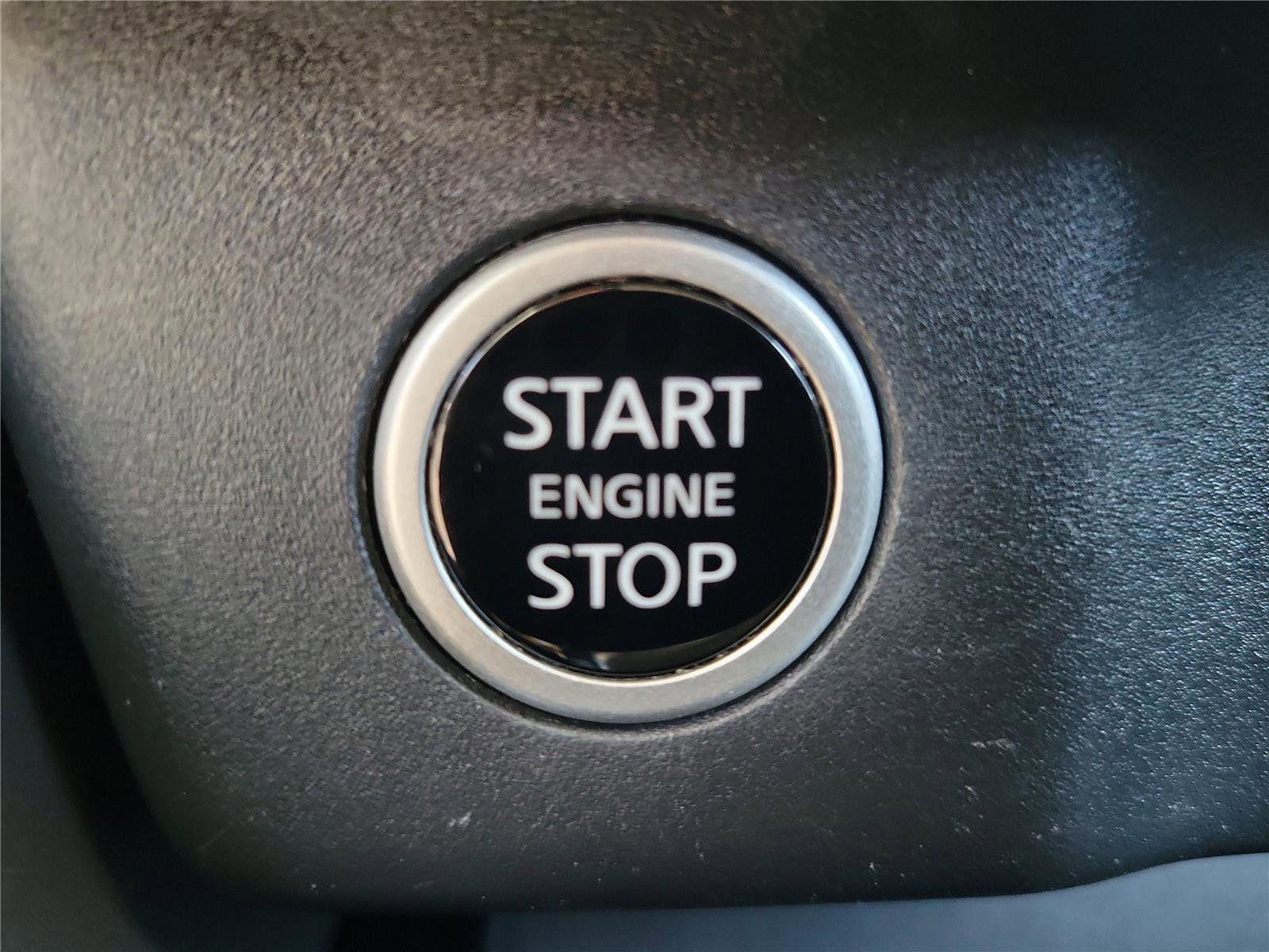Used 2023 Nissan Rogue SV FWD image 30