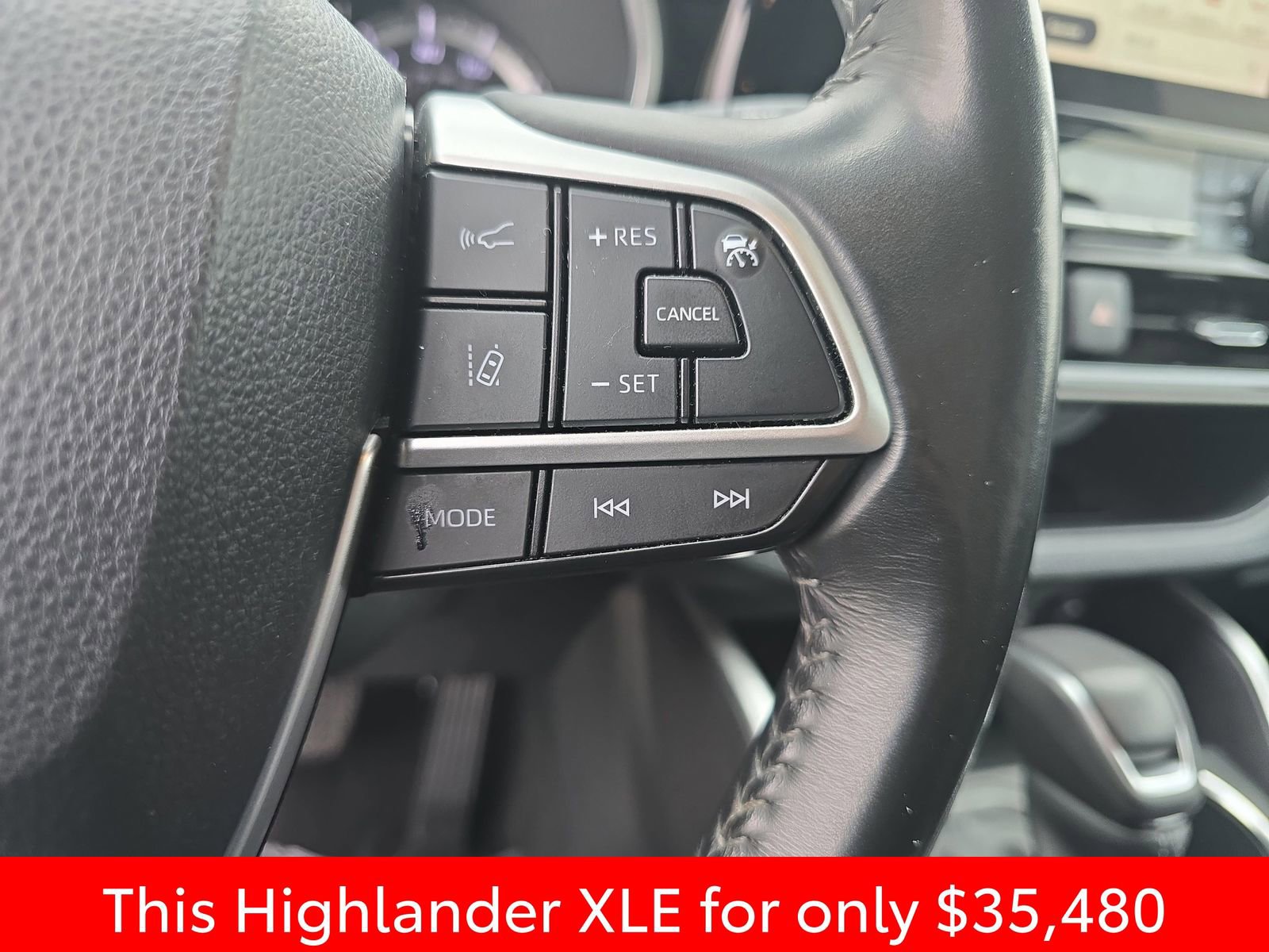 Used 2023 Toyota Highlander XLE image 26