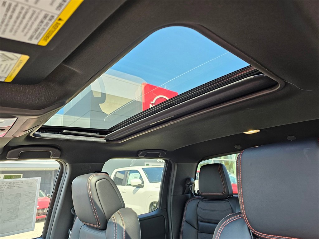 New 2025 Nissan Frontier PRO-4X w/ Pro Premium Package image 10