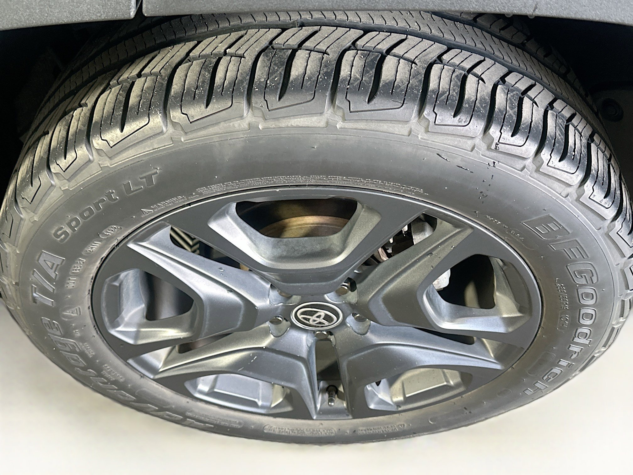 Used 2022 Toyota RAV4 Adventure w/ Convenience Package AWD/4WD image 11