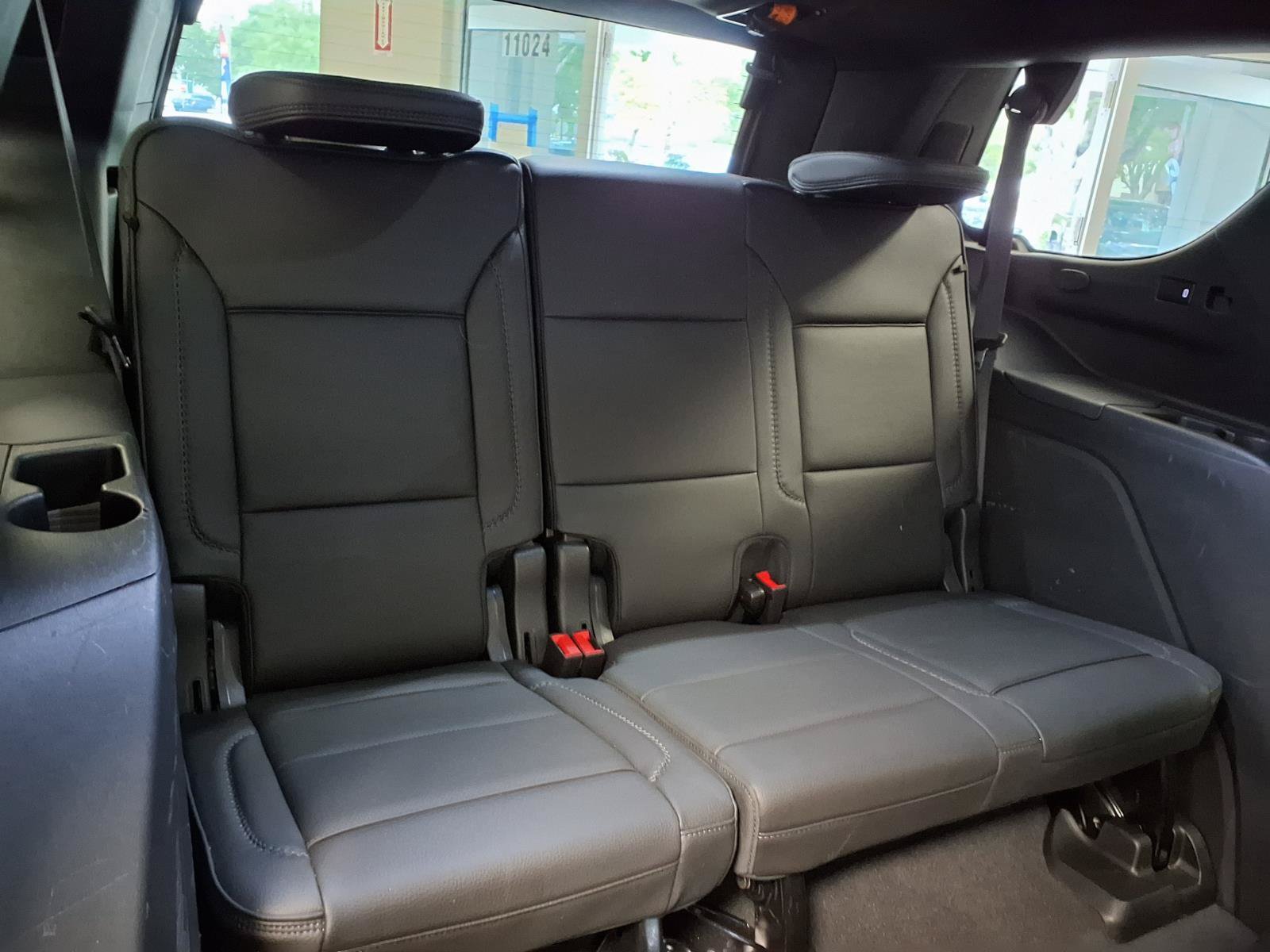 Used 2024 GMC Yukon Denali RWD image 15