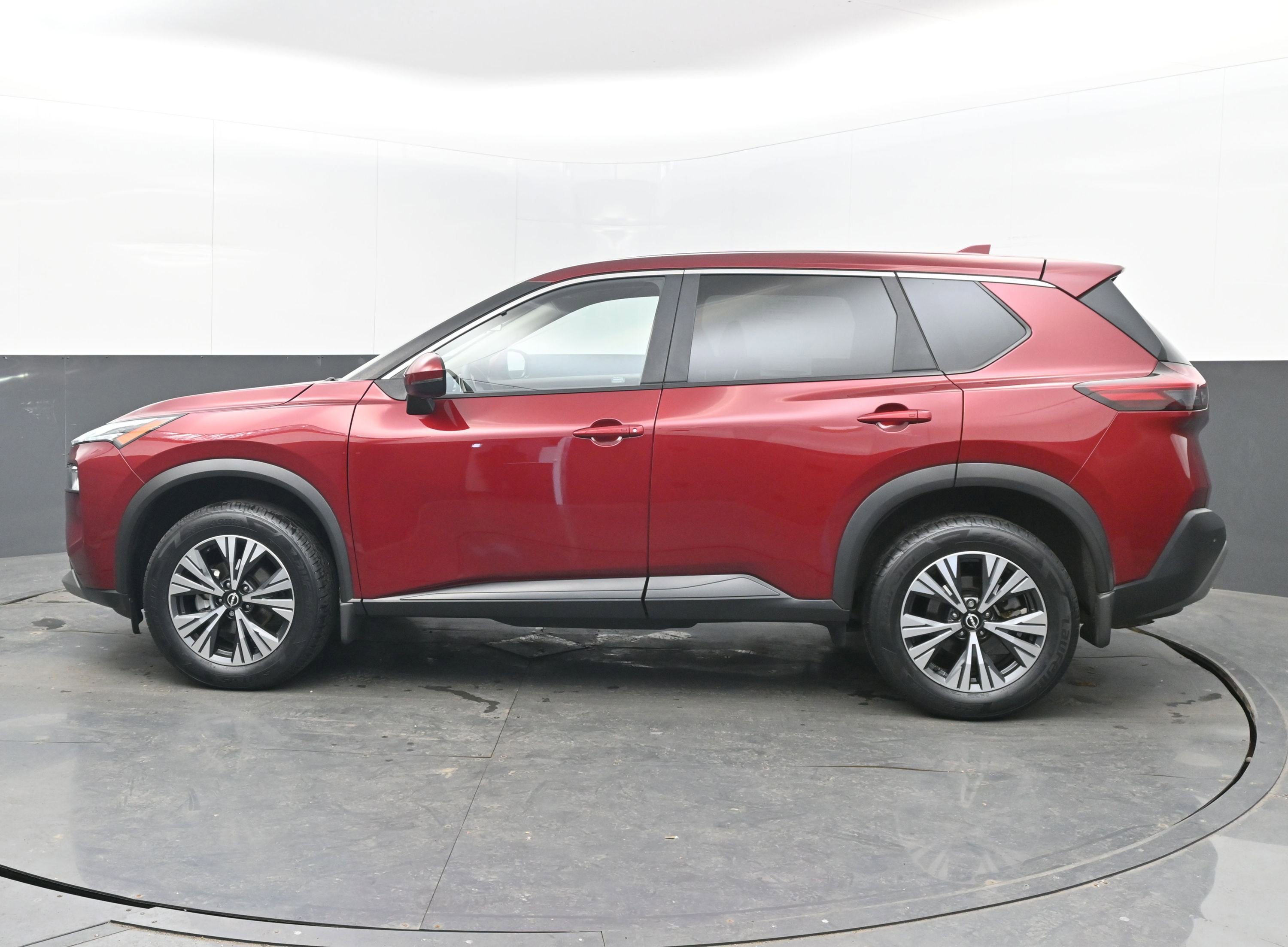 Certified 2023 Nissan Rogue SV image 5