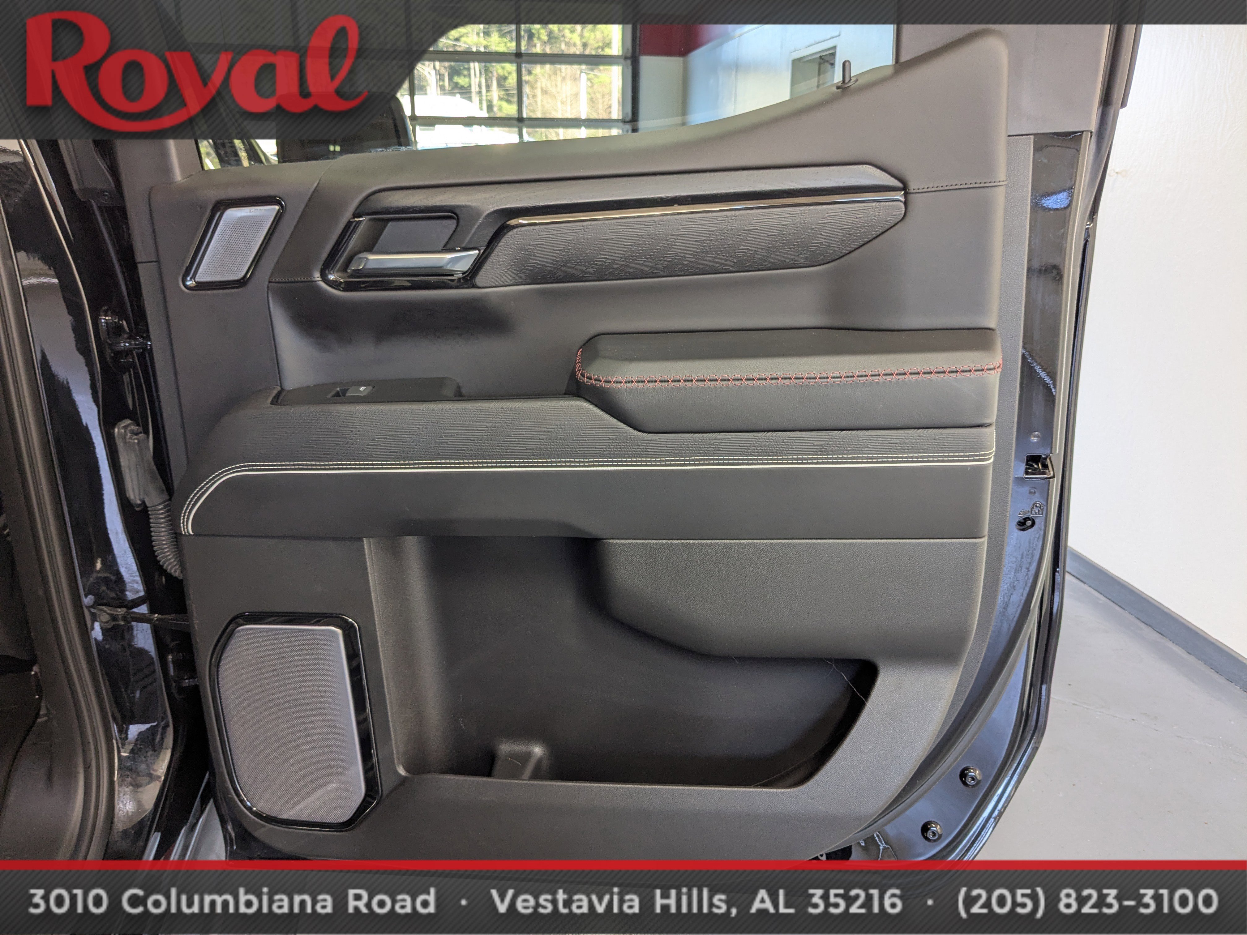 Used 2023 GMC Sierra 1500 AT4X image 9
