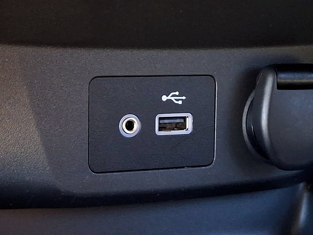 Used 2020 Nissan Rogue SV FWD image 23