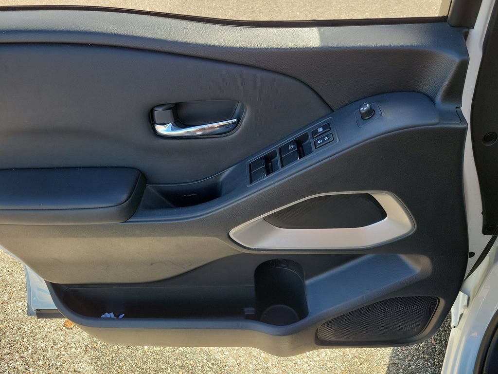 Certified 2024 Nissan Frontier SV RWD image 12
