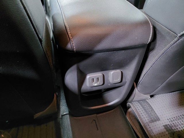 Certified 2020 GMC Canyon SLT w/ Driver Alert Package image 42