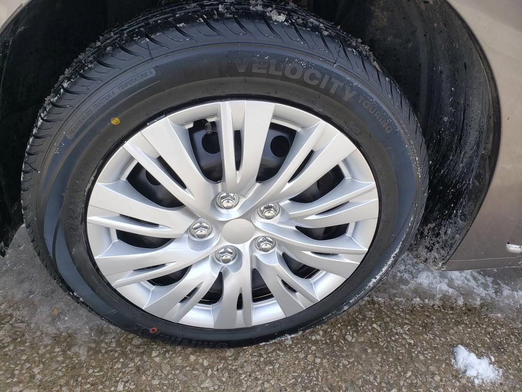 Used 2015 Nissan Sentra SV image 42