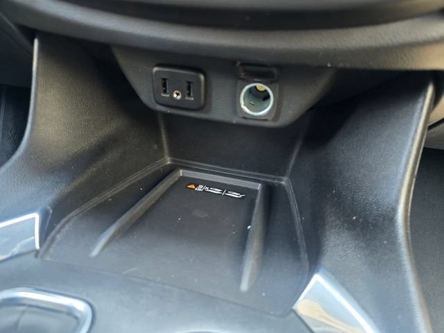 Used 2023 Chevrolet Traverse LT w/ Rear Camera Mirror Package AWD/4WD image 24