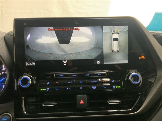 Used 2020 Toyota Highlander Limited AWD/4WD image 37