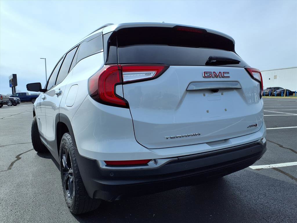 Used 2022 GMC Terrain AT4 w/ Infotainment Package II AWD/4WD image 38