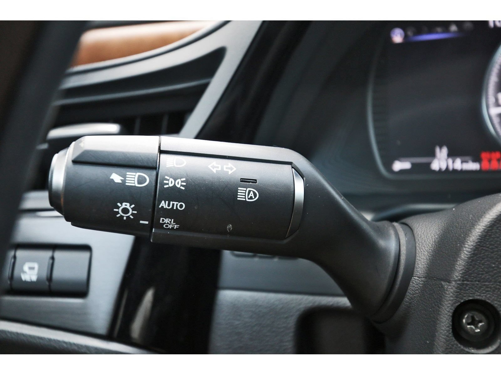 Used 2022 Lexus ES 350 Ultra Luxury w/ Accessory Package 2 FWD image 19