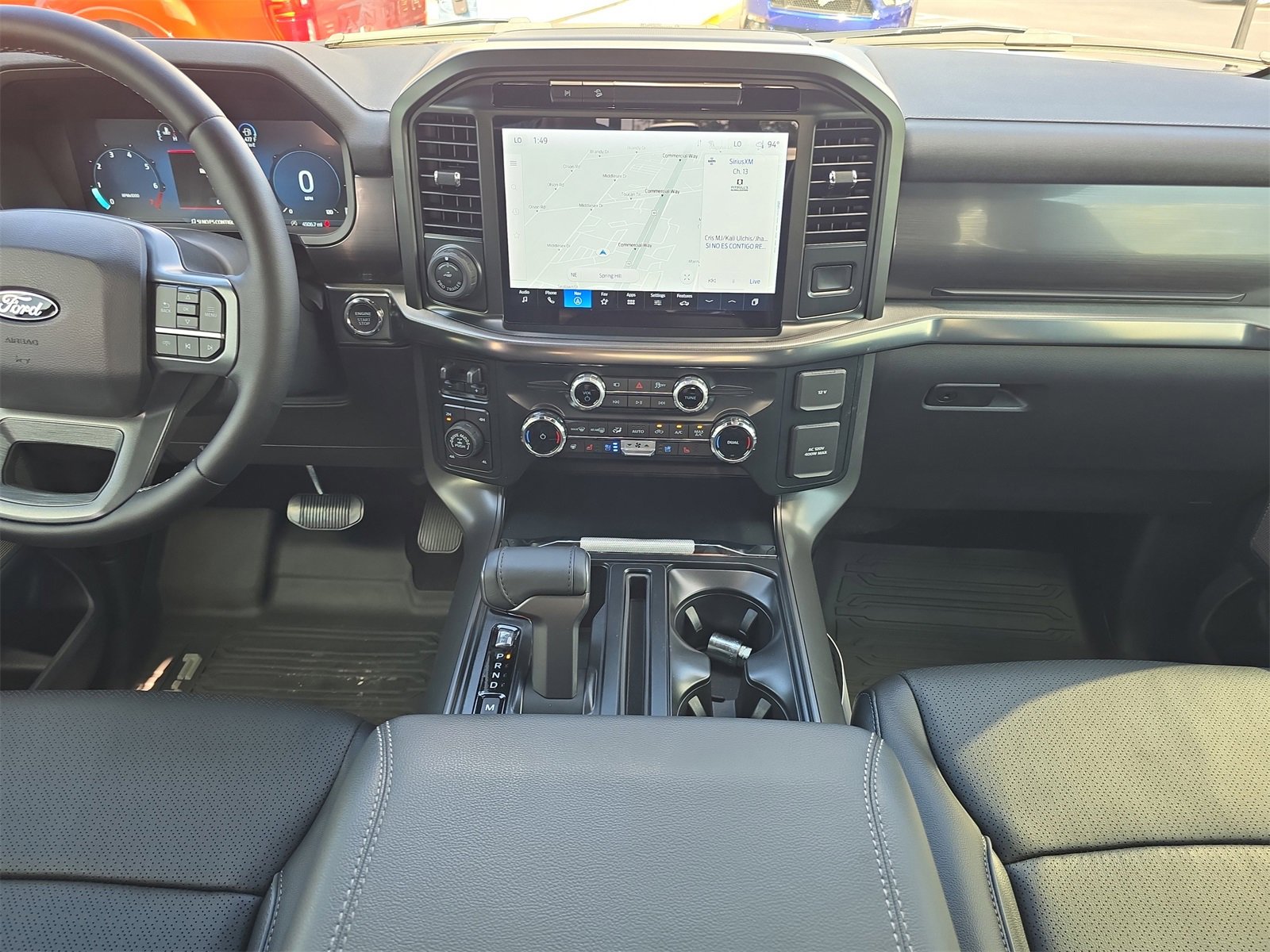 New 2025 Ford F150 Lariat w/ Equipment Group 501A Mid image 10