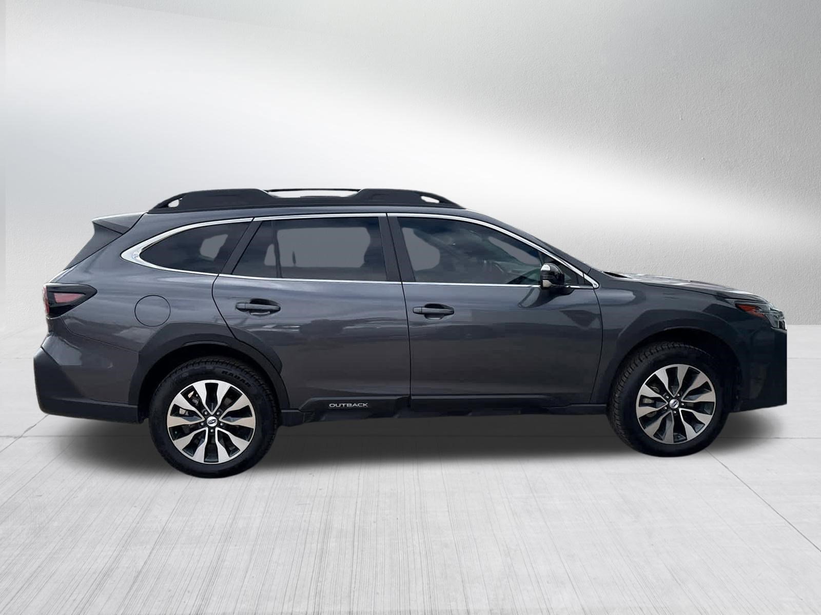 Used 2024 Subaru Outback Limited image 13