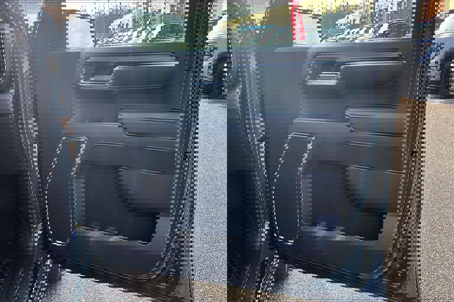 Used 2025 Chevrolet Silverado 1500 LT w/ Leather Package image 20