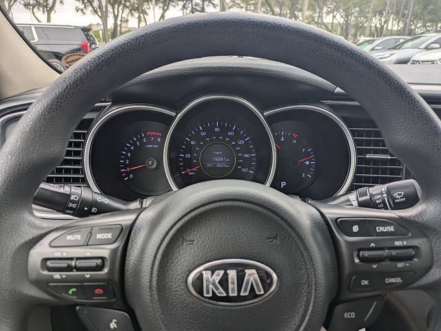 Used 2015 Kia Optima LX FWD image 25