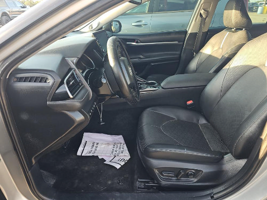 Used 2022 Toyota Camry XSE w/ Navigation Package FWD image 7