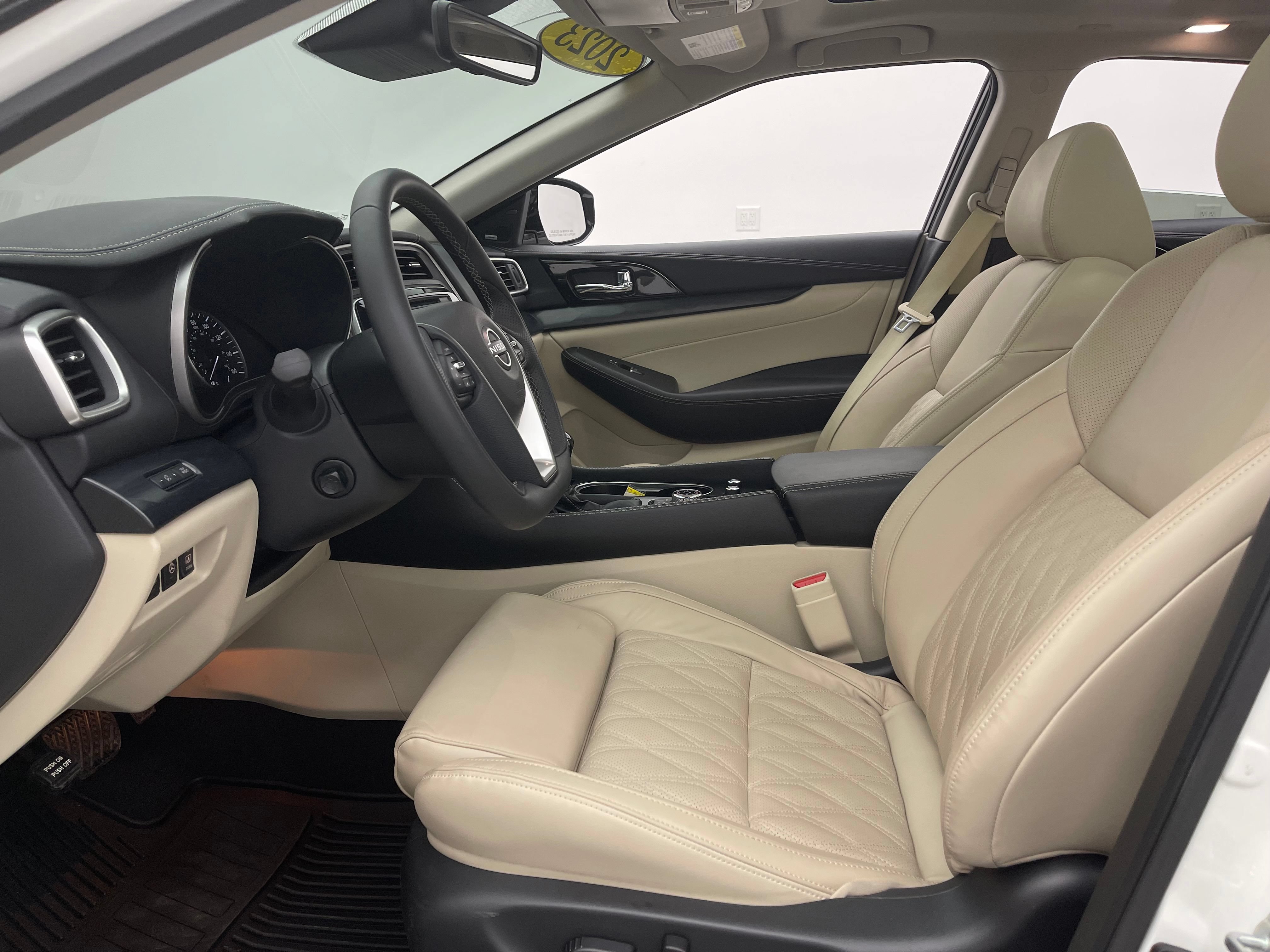 Used 2023 Nissan Maxima Platinum w/ Sport Mat Group FWD image 18