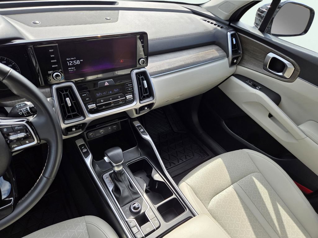 Certified 2023 Kia Sorento X-Line EX image 22