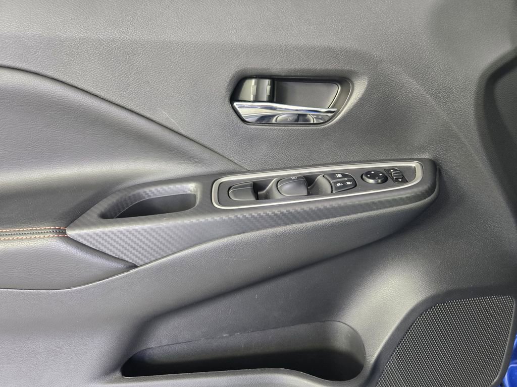 Used 2023 Nissan Versa SR w/ Trunk Package image 25