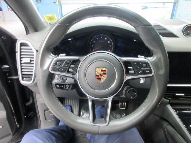 Used 2020 Porsche Cayenne S w/ Premium Package AWD/4WD image 17