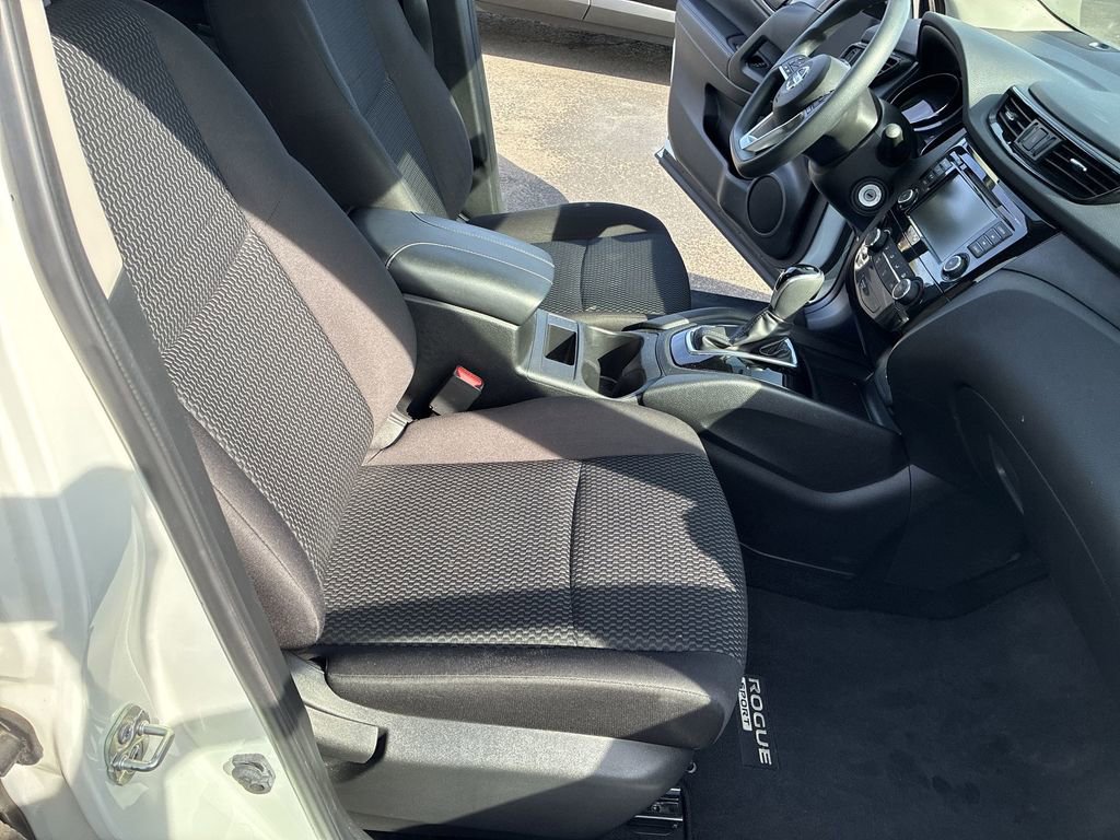 Used 2020 Nissan Rogue Sport S image 21