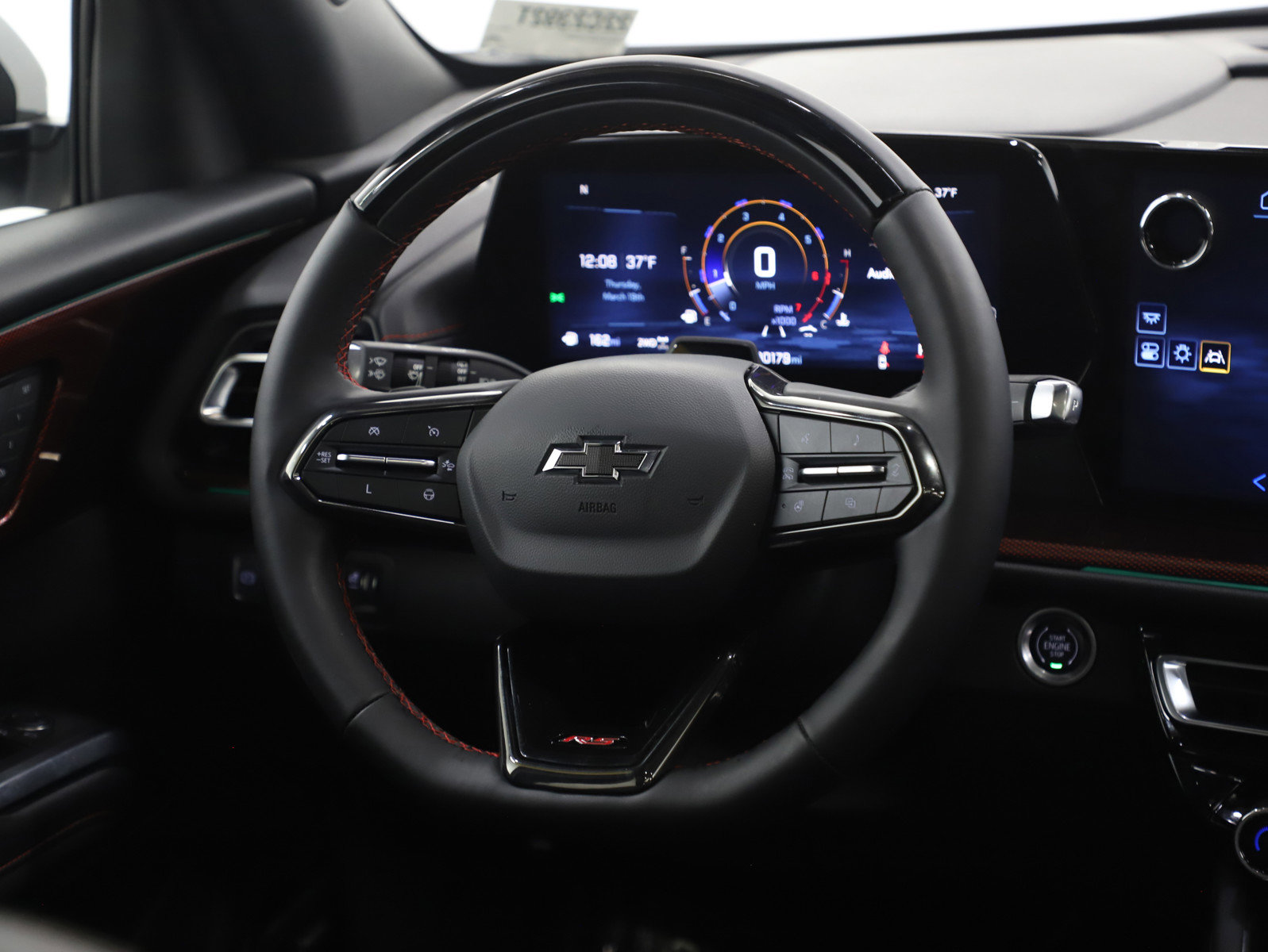 Used 2024 Chevrolet Traverse RS image 15