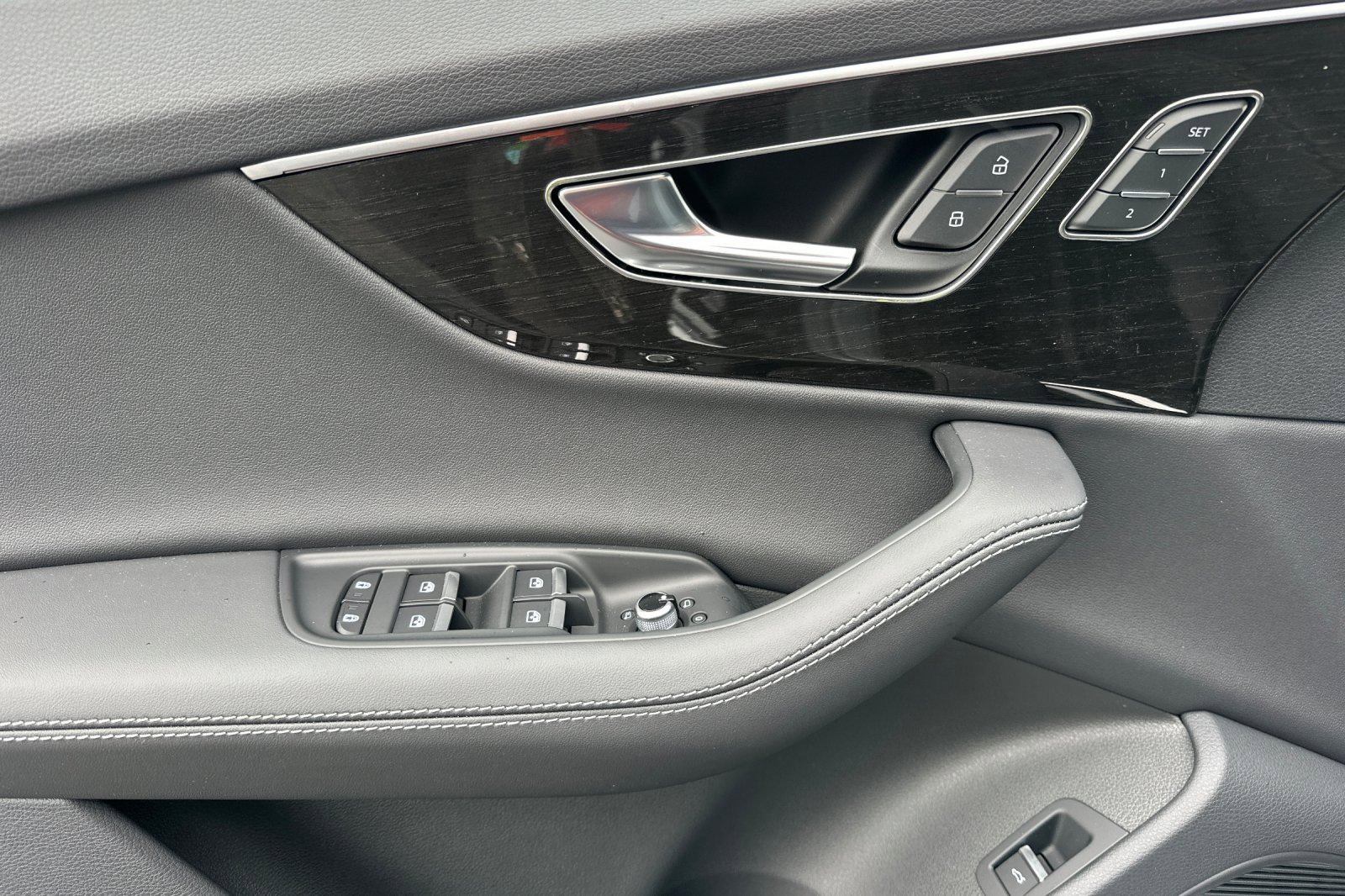 Used 2025 Audi Q7 3.0T Premium Plus w/ Premium Plus Package image 10