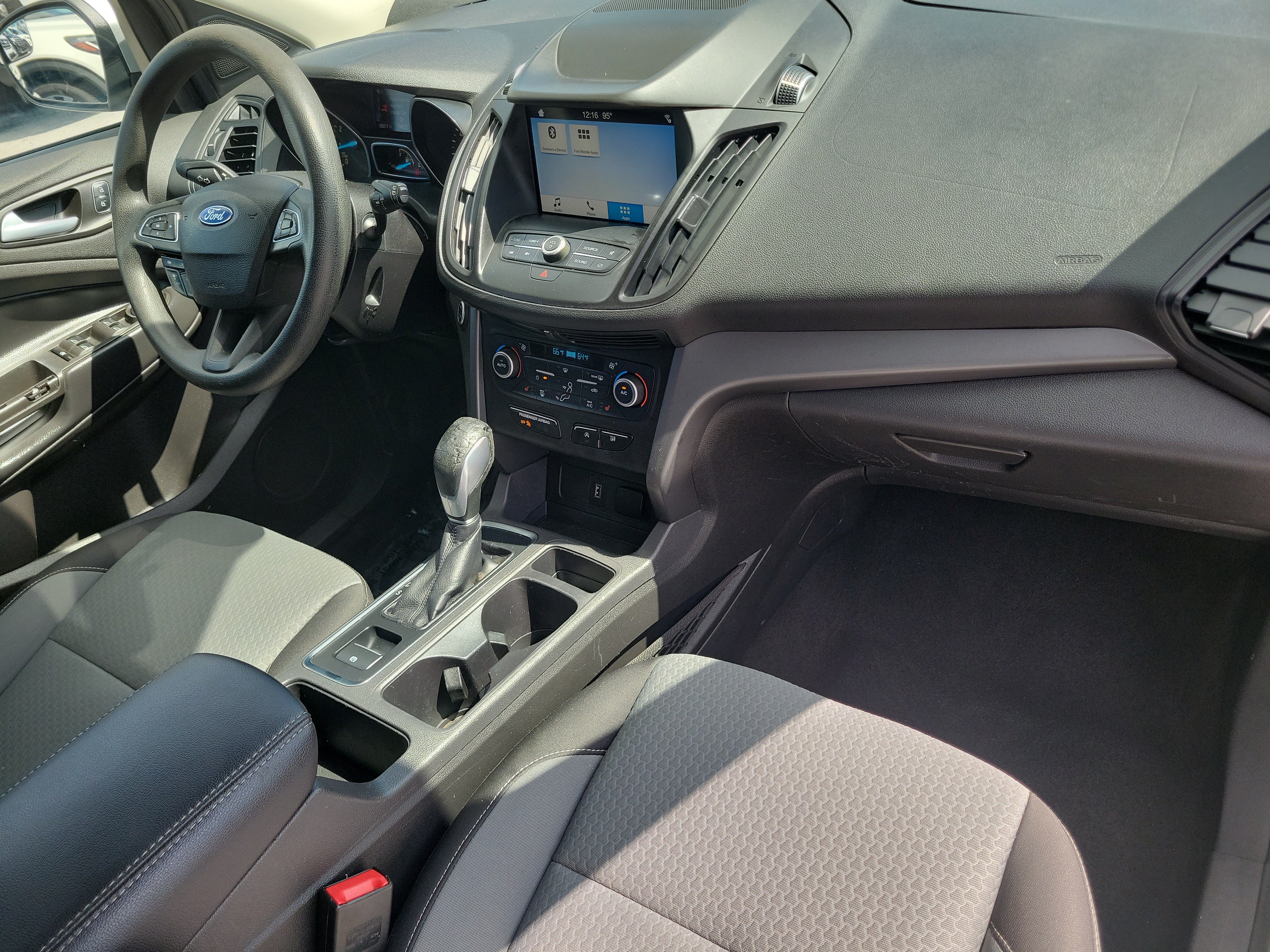 Used 2019 Ford Escape SE FWD image 15