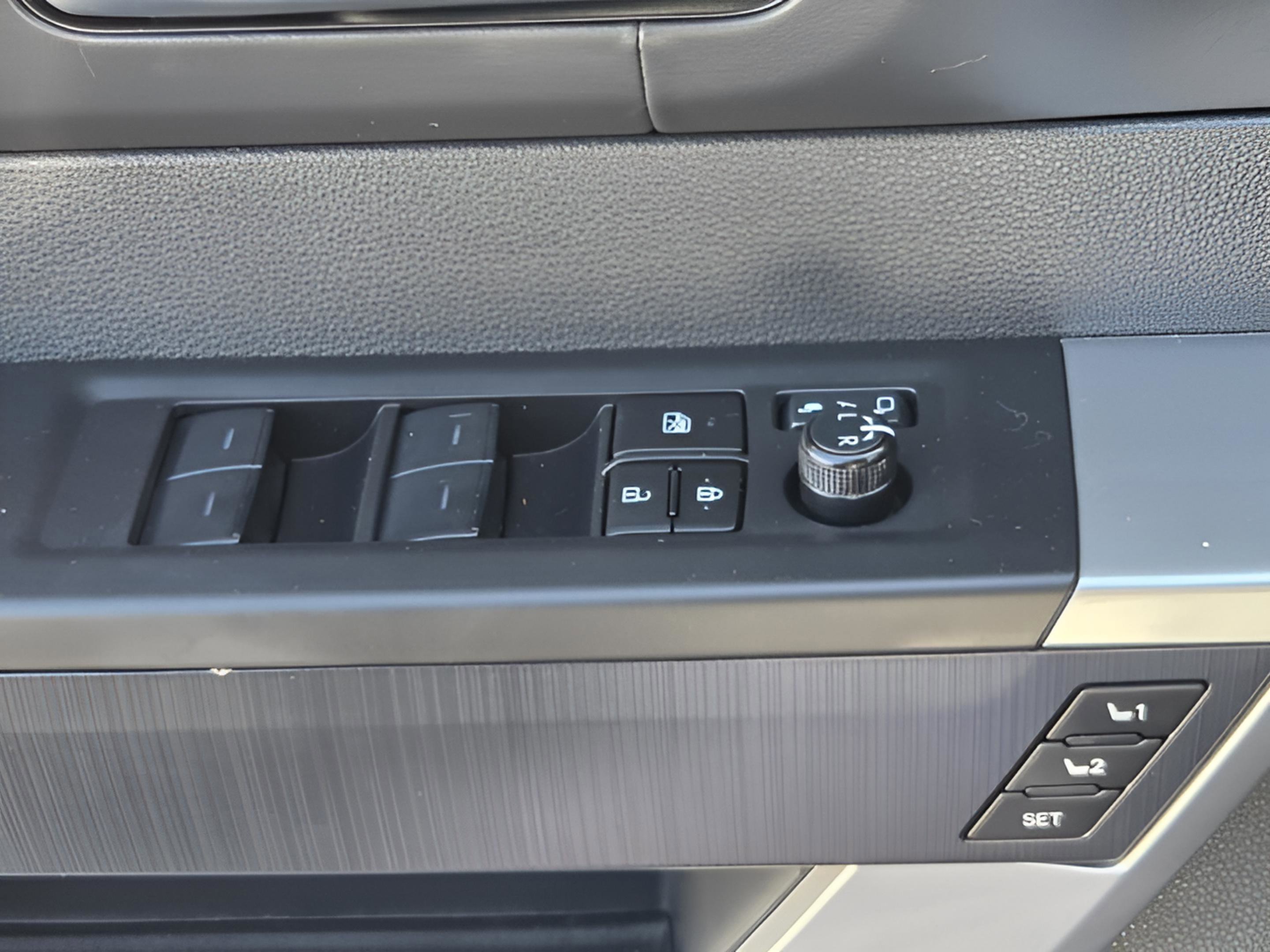 Certified 2024 Toyota Sequoia Platinum image 29