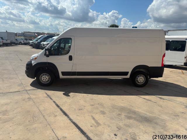 Used 2023 RAM ProMaster 2500 image 4