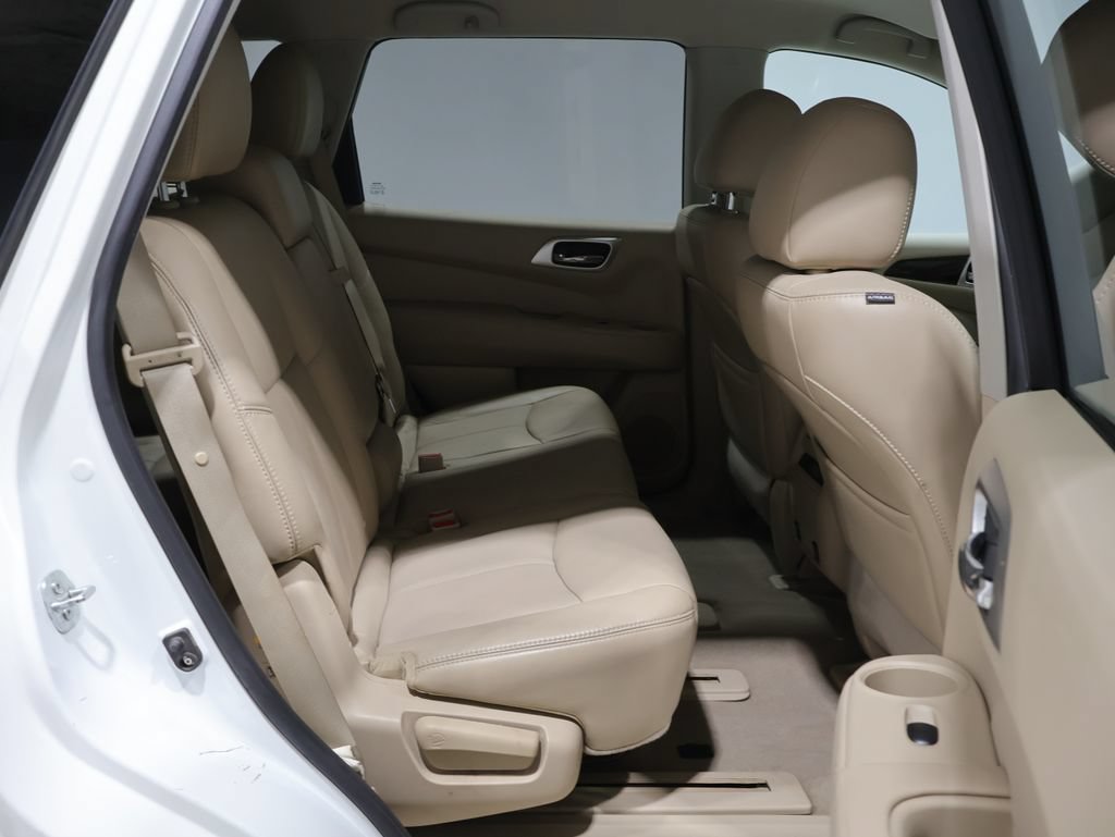 Used 2014 Nissan Pathfinder SL AWD/4WD image 22