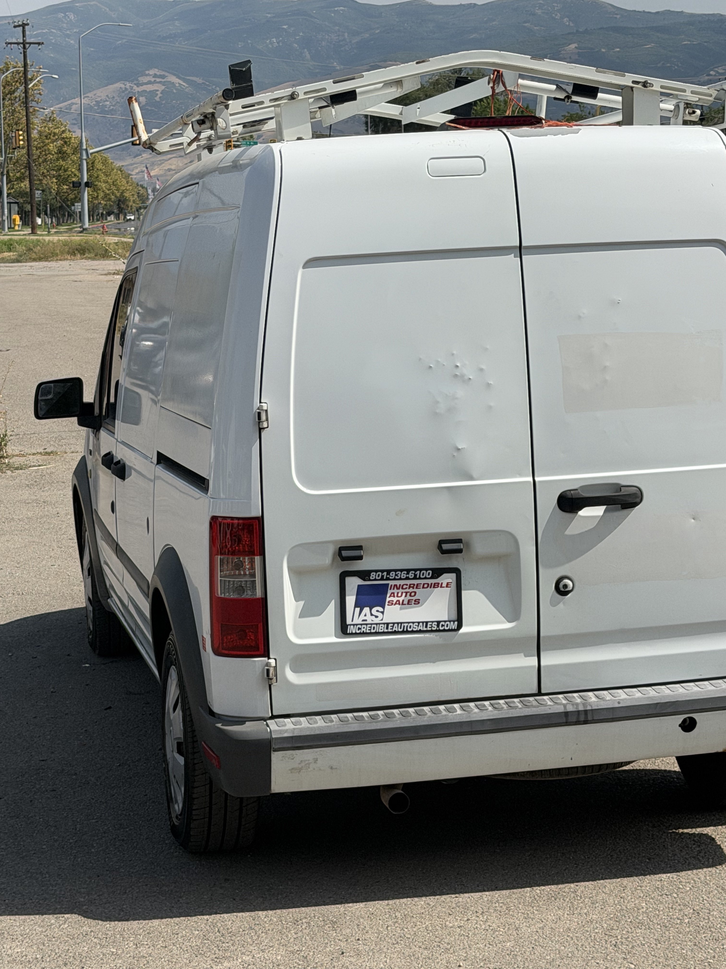 Used 2011 Ford Transit Connect XLT FWD image 12