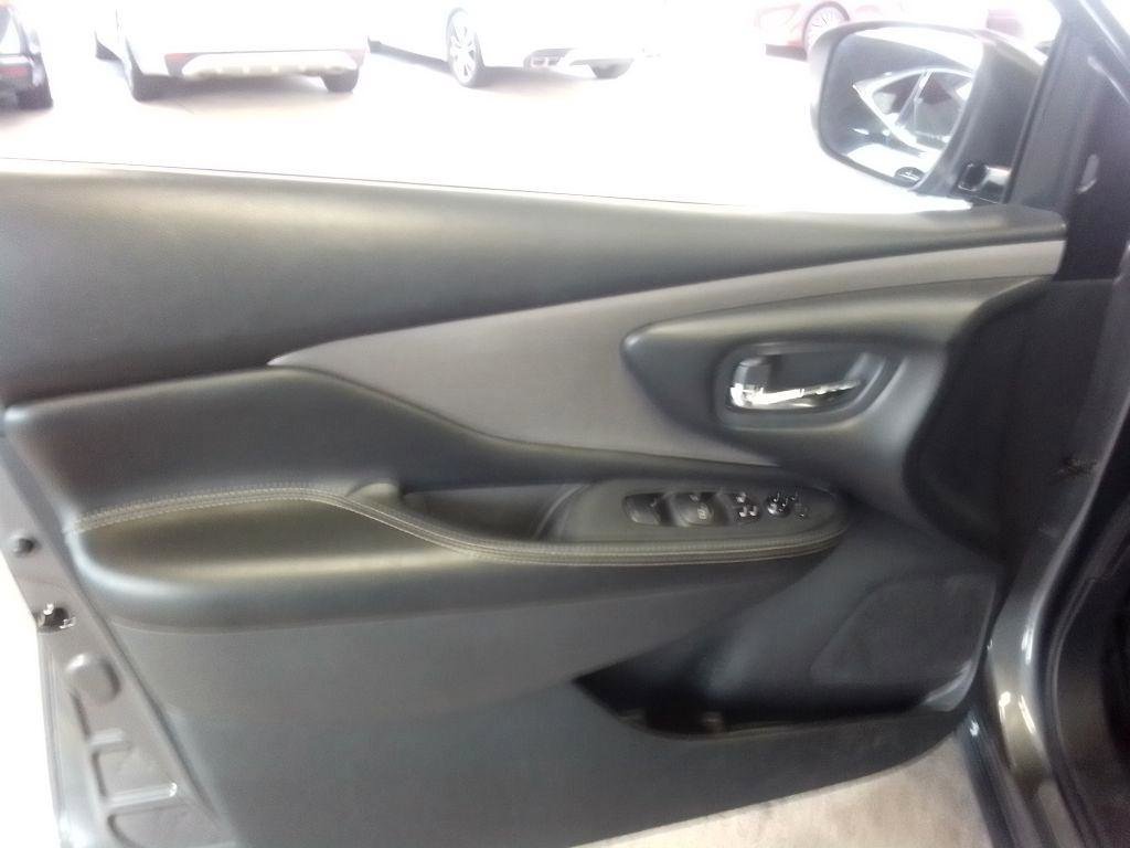 Used 2021 Nissan Murano SV image 18