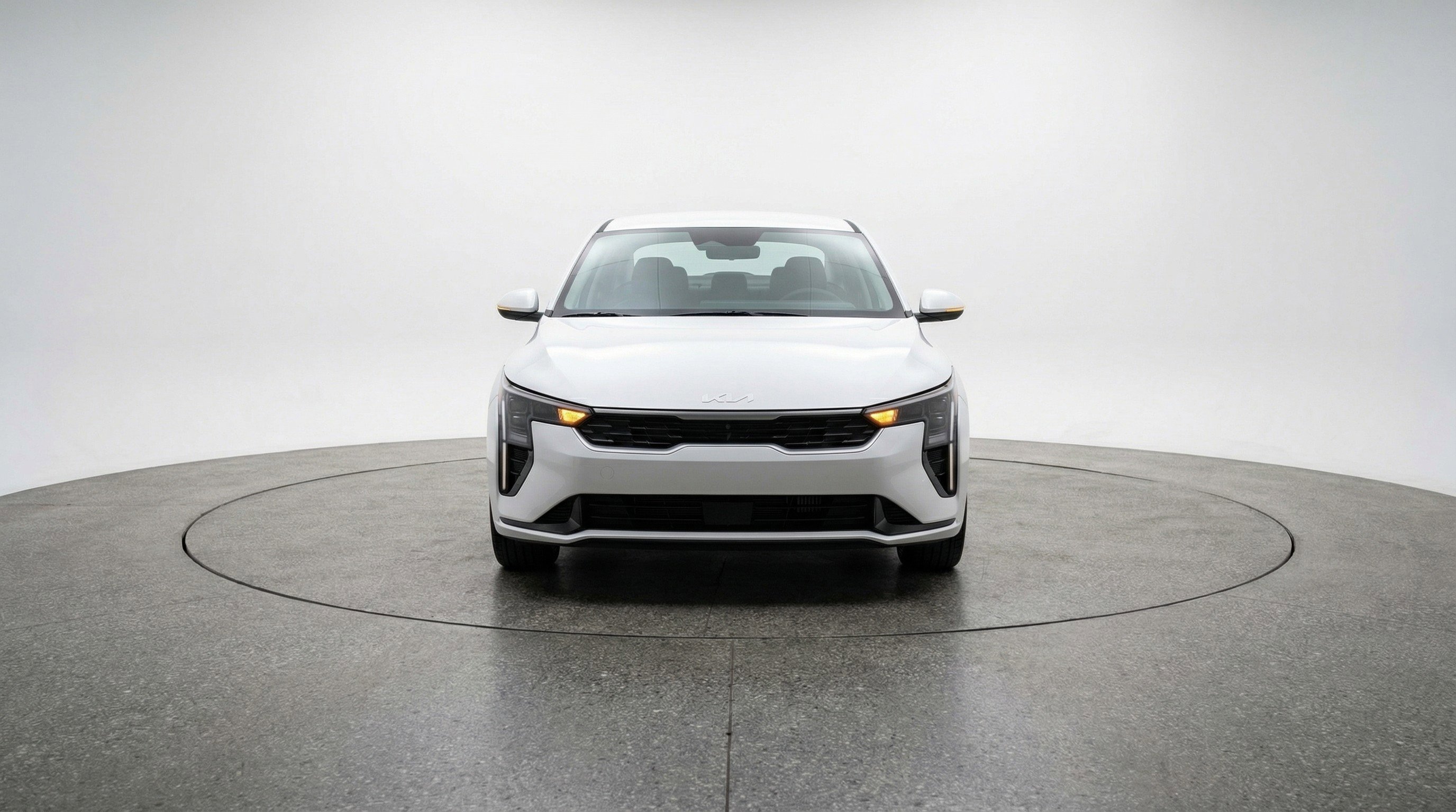 Used 2025 Kia K4 LXS FWD image 2